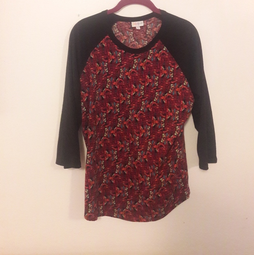 Black sleeved colorful baseball like t shirt